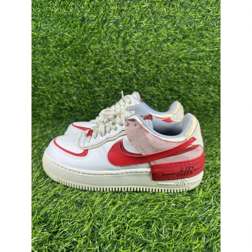 Nike Wmns Air Force 1 Shadow 'Cracked Leather' white, gym red, aluminum Size 8.5
